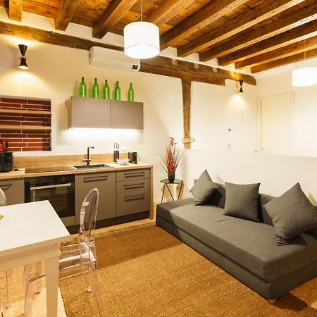 Domus Verona - Elegante Residenza Satiro ภายนอก รูปภาพ
