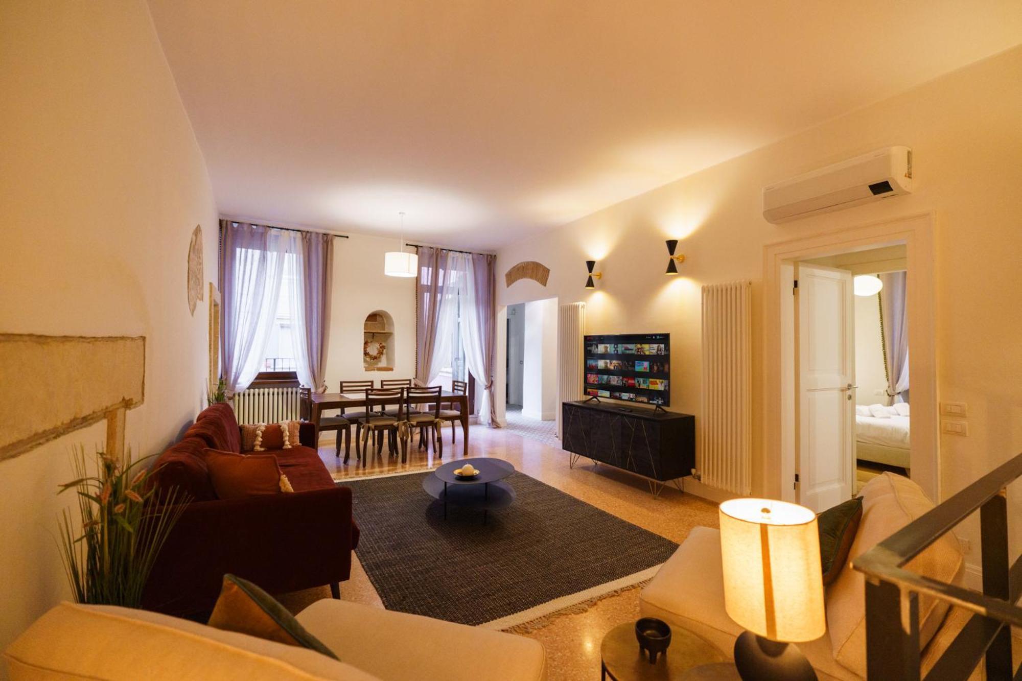 Domus Verona - Elegante Residenza Satiro ภายนอก รูปภาพ