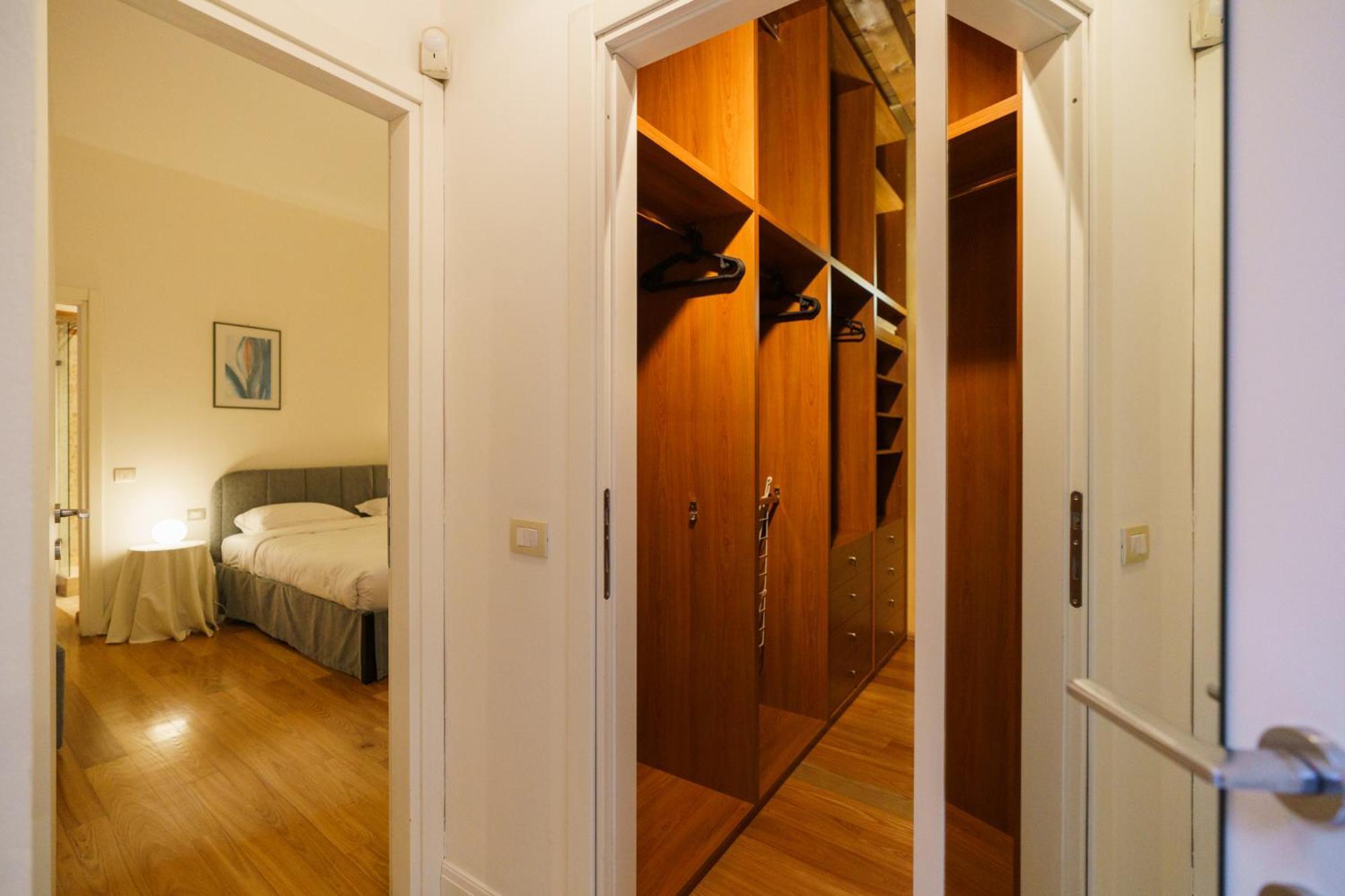 Domus Verona - Elegante Residenza Satiro ภายนอก รูปภาพ