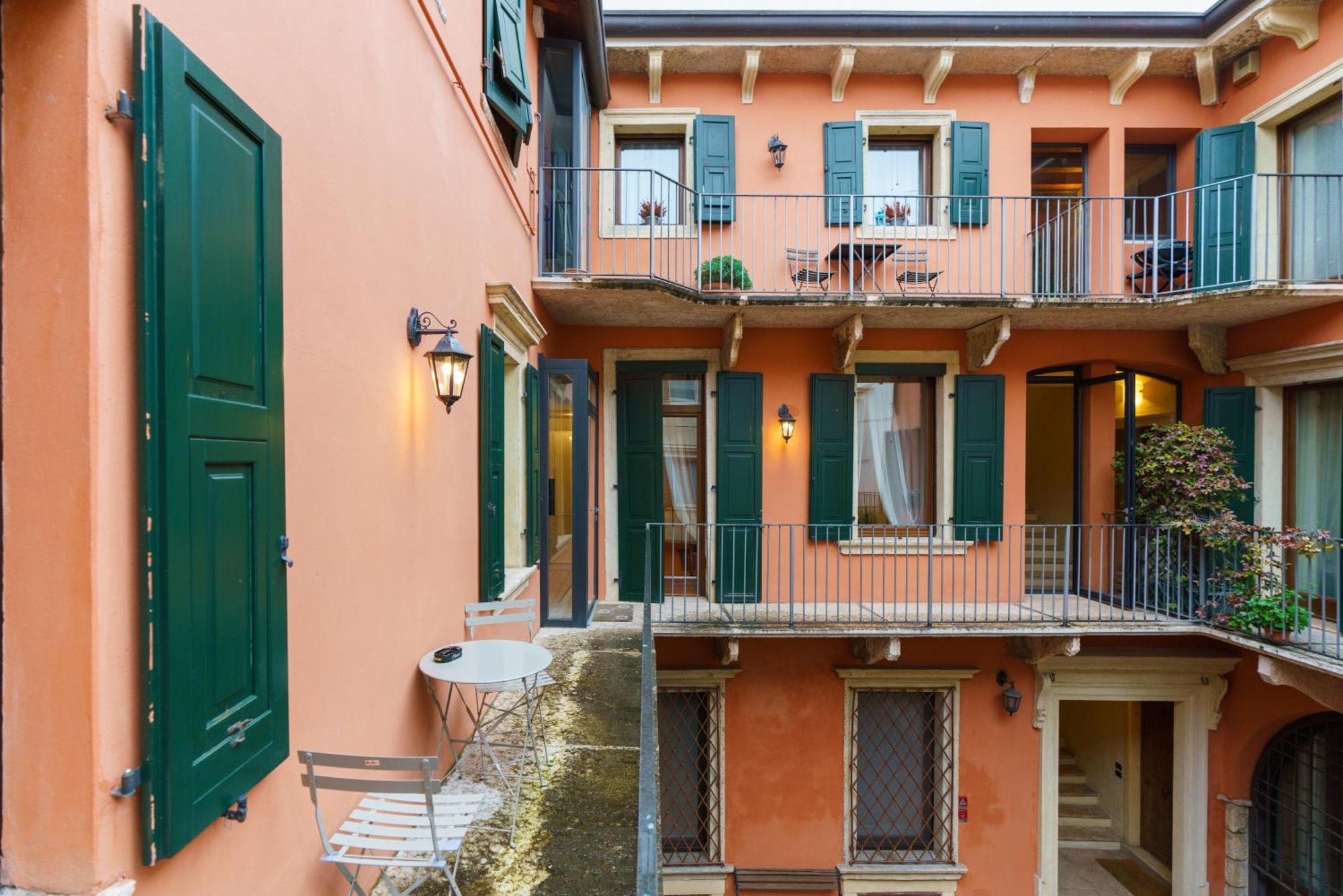 Domus Verona - Elegante Residenza Satiro ห้อง รูปภาพ